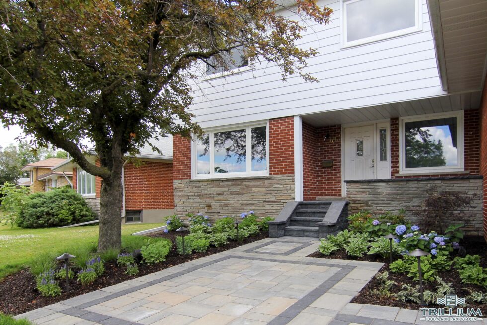 Trillium Pools and Landscapes - Pool and Patio