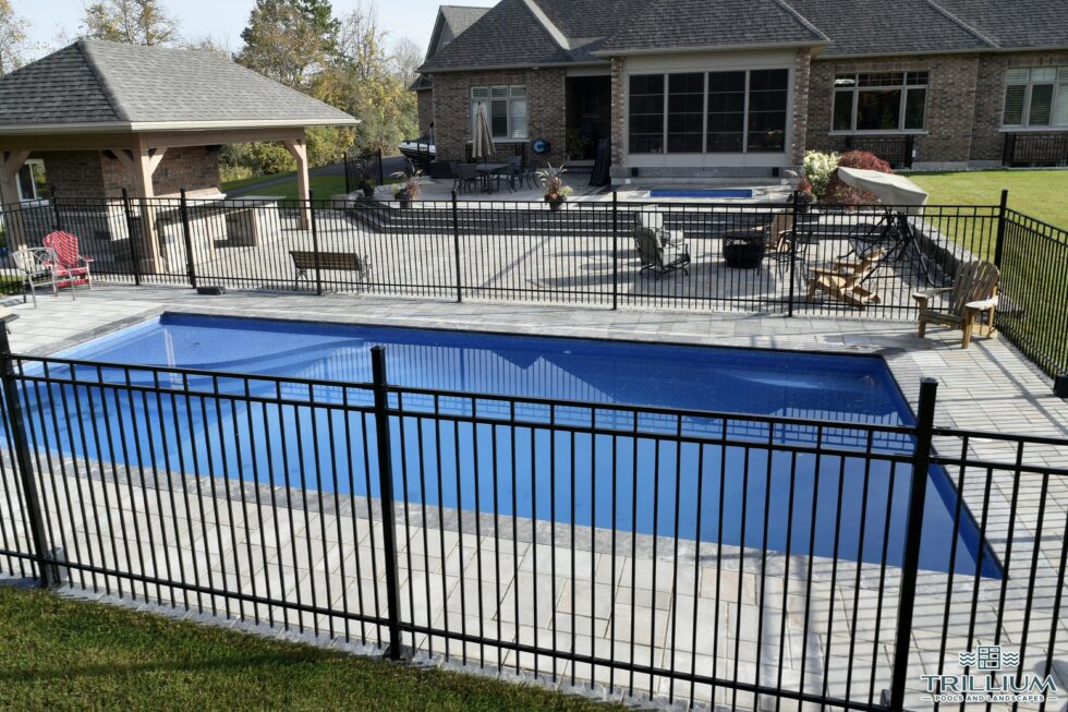 Trillium Pools and Landscapes - Pool and Patio