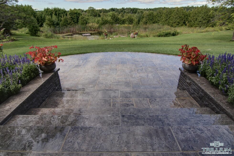 Trillium Pools and Landscapes - Pool and Patio