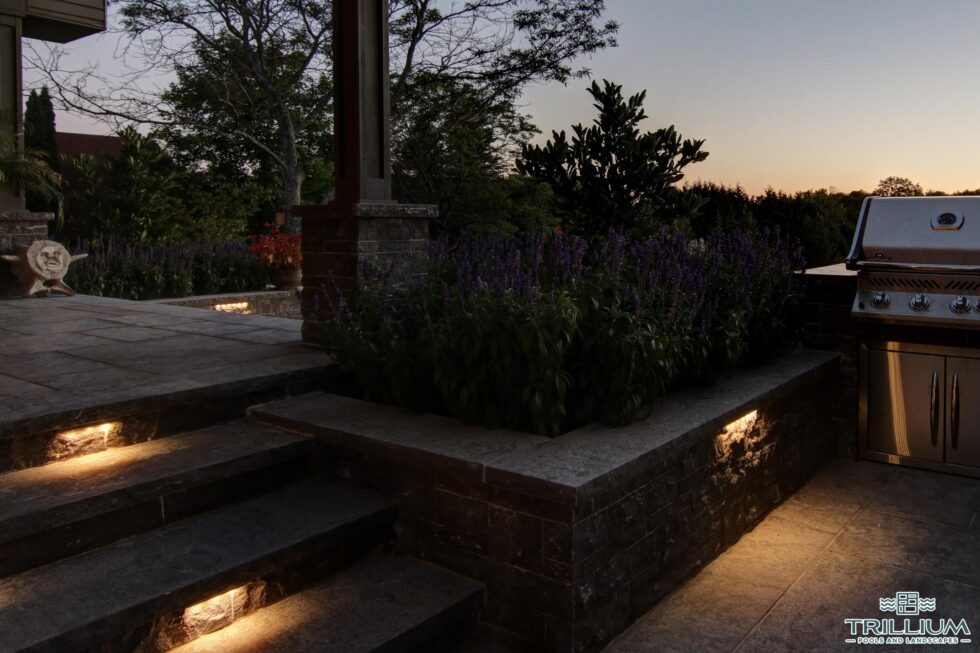 Trillium Pools and Landscapes - Pool and Patio