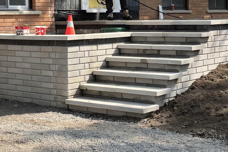 Trillium Pools and Landscapes - Pool and Patio